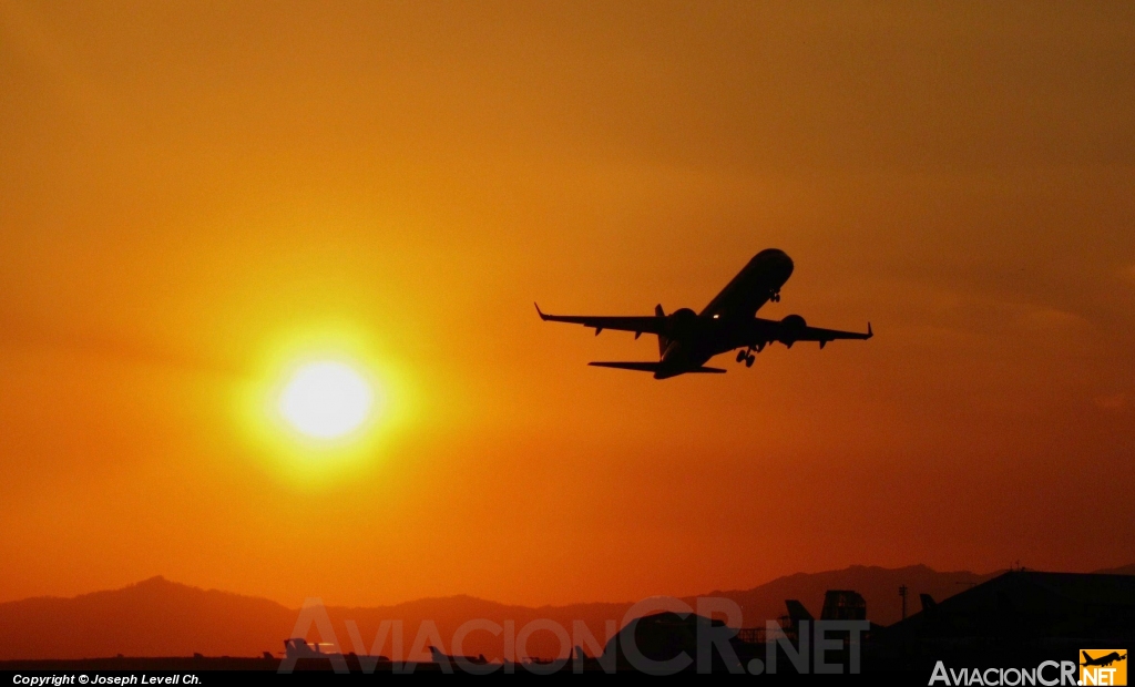 TI-BCI - Embraer ERJ-190-100AR - TACA