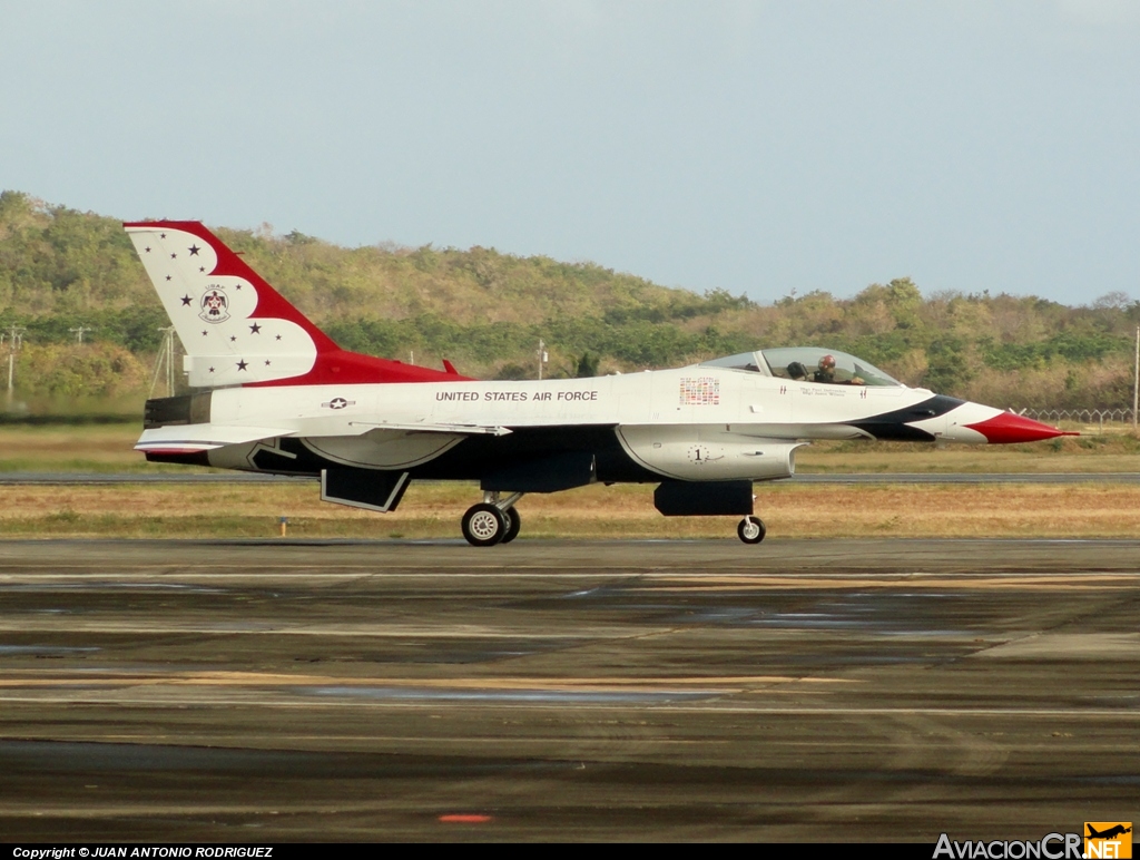 92-3880 / - General Dynamics F-16CJ Fighting Falcon - USAF - Fuerza Aerea de EE.UU