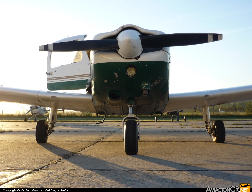 LV-ARS - Piper PA-28-181 Archer II - Flight Center Escuela de Aviación