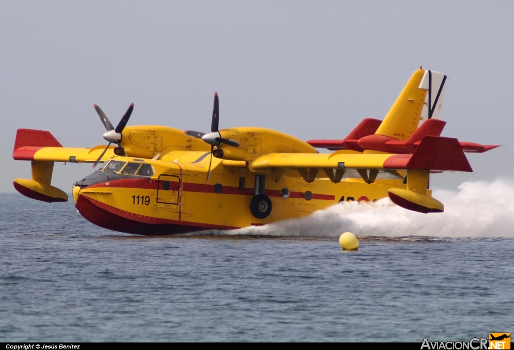 UD.13-25 - Canadair CL-215T - Ejército del Aire Español