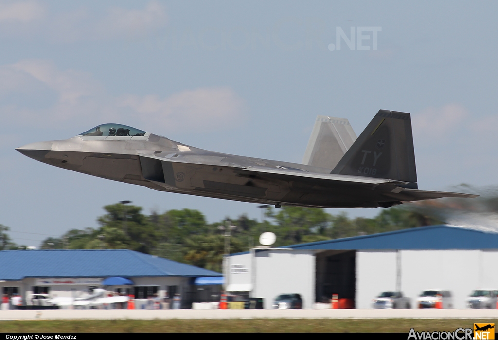 01-4018 - Lockheed Martin F/A-22A Raptor - USAF - Fuerza Aerea de EE.UU