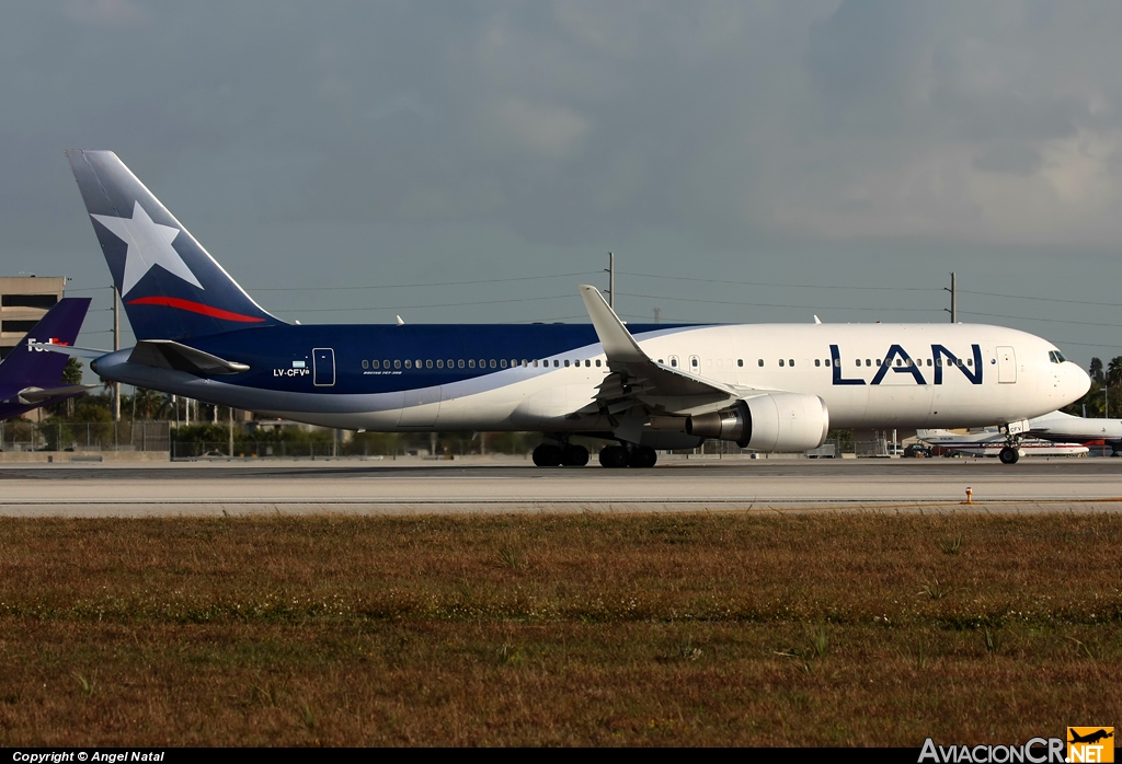 LV-CFV - Boeing 767-316/ER - LAN Argentina