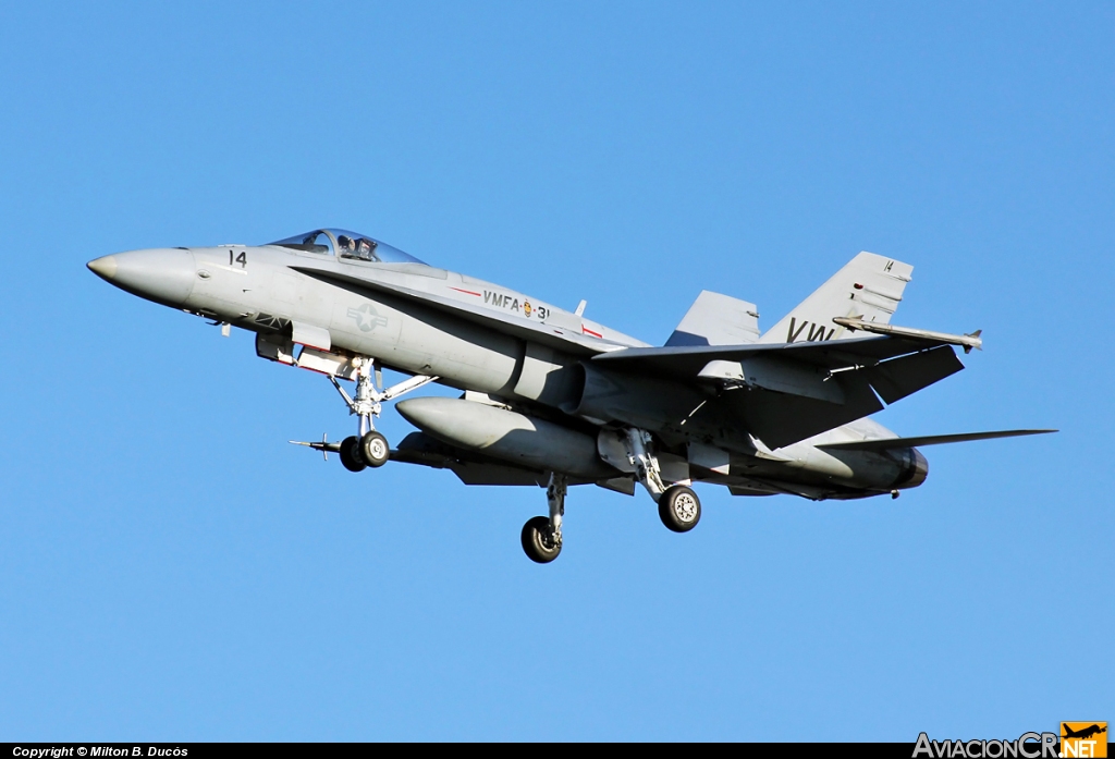  - McDonnell Douglas F/A-18A Hornet - USA - Marina/NAVY