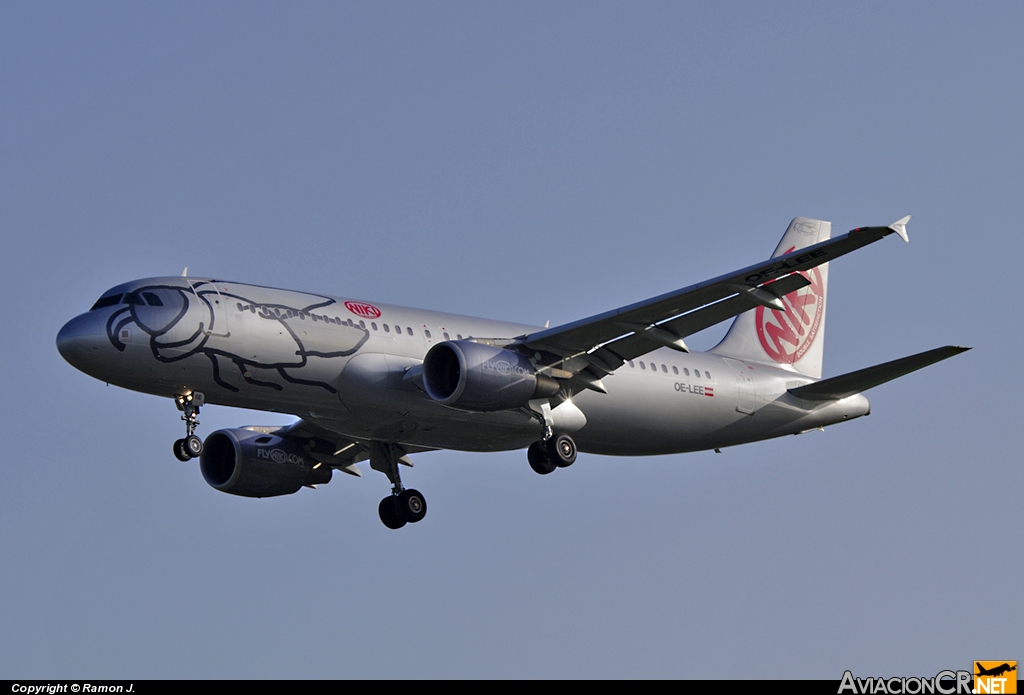 OE-LEE - Airbus A320-214 - Niki