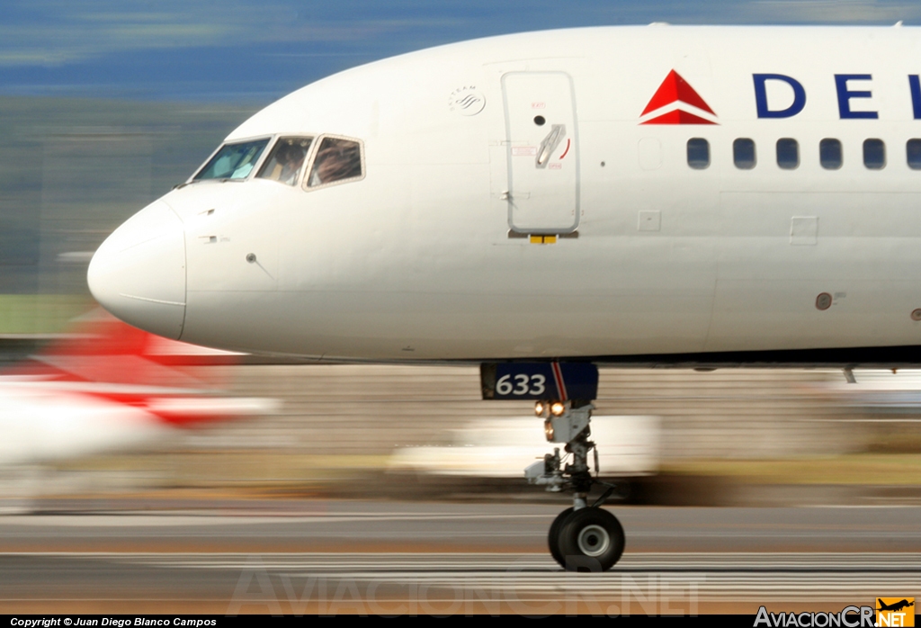 N633DL - Boeing 757-232 - Delta Air Lines