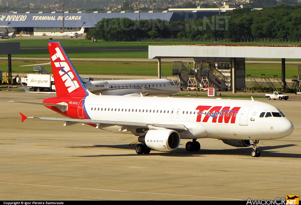 PR-MYG - Airbus A320-214 - TAM