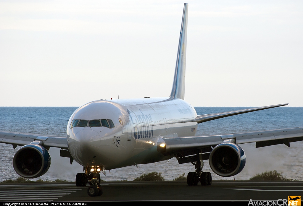 D-ABUB - Boeing 767-330(ER) - Condor