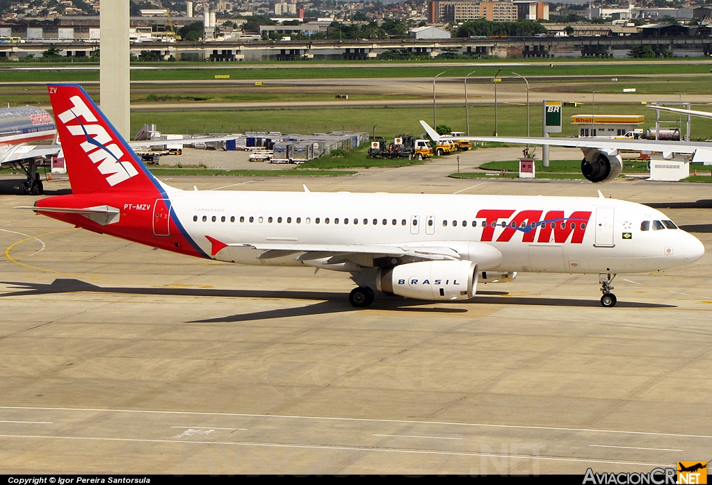 PT-MZV - Airbus A320-232 - TAM