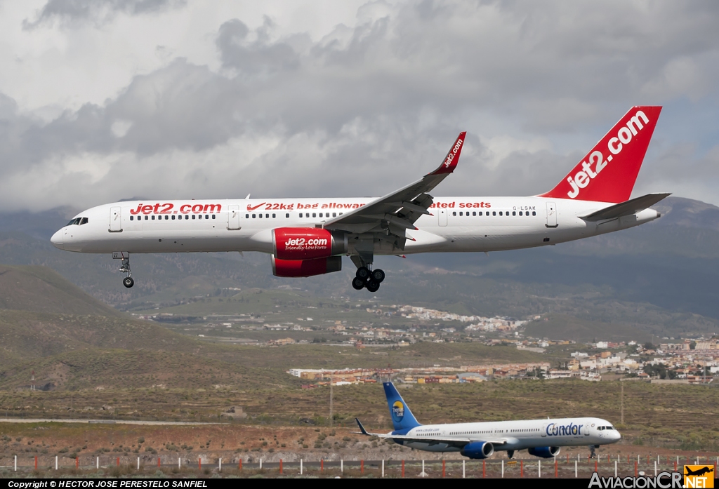 G-LSAK - Boeing 757-23N - Jet2.com