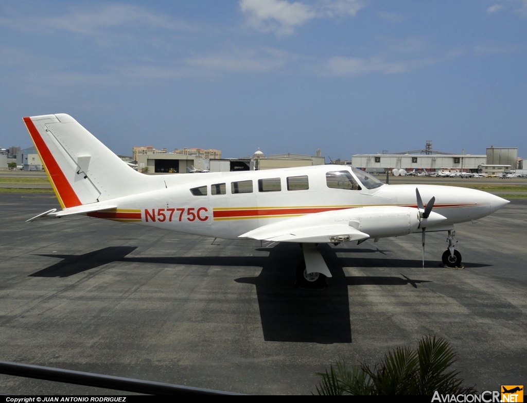 N5775C - Cessna 402C - Island Air Charters