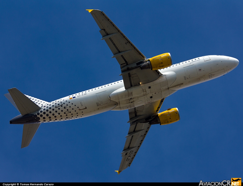 EC-KJD - Airbus A320-216 - Vueling