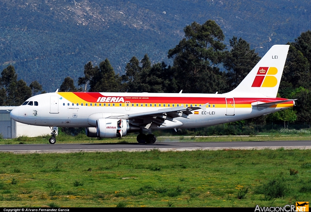 EC-LEI - Airbus A319-111 - Iberia