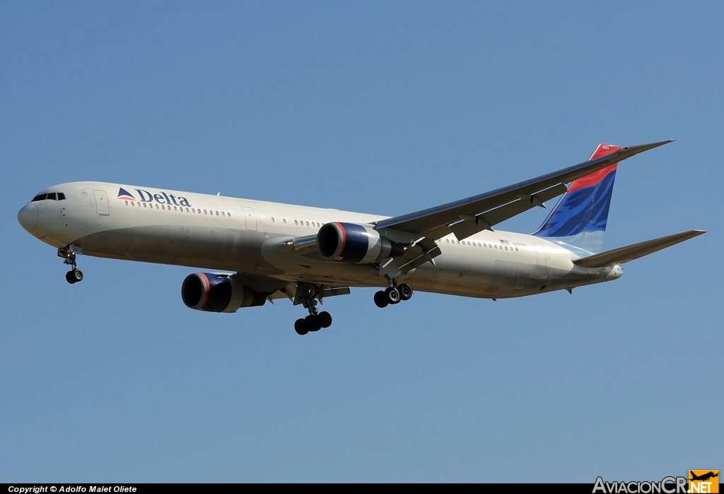 N827MH - Boeing 767-432/ER - Delta Airlines