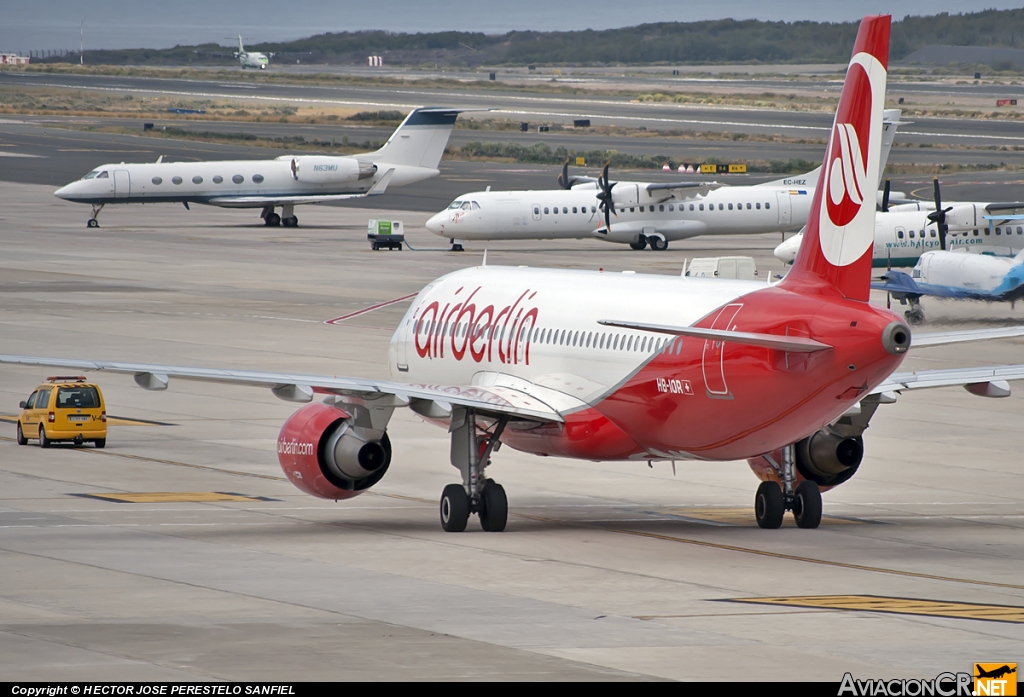 HB-IOR - Airbus A320-214 - Air Berlin (Belair)