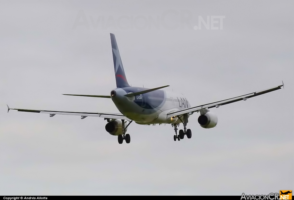 LV-CKV - Airbus A320-233 - LAN Argentina