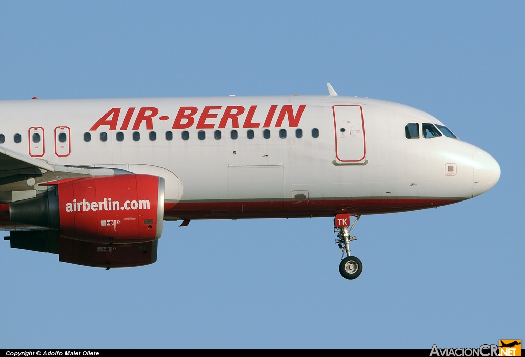 D-ALTK - Airbus A320-214 - Air Berlin
