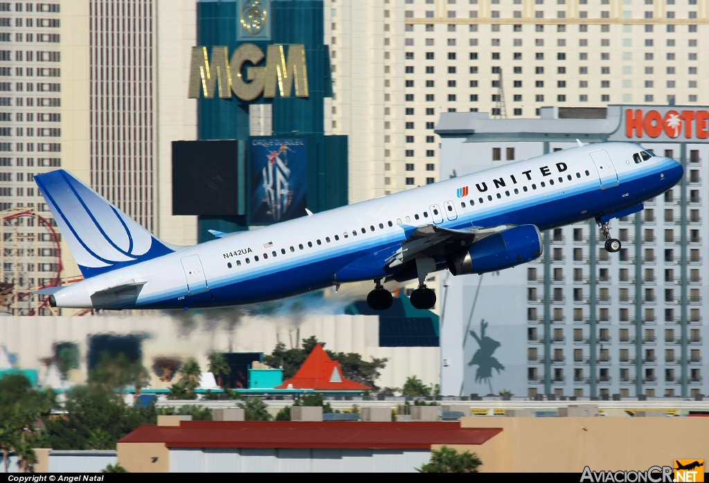 N442UA - Airbus A320-232 - United Airlines