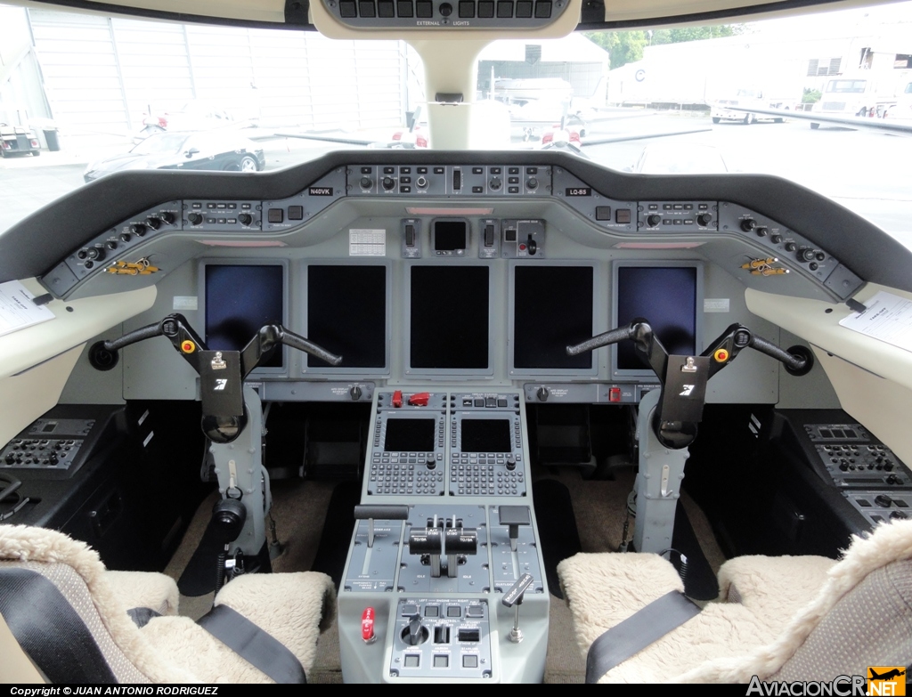 N40VK - Hawker Beechcraft Hawker 4000 - Hawker Beechcraft