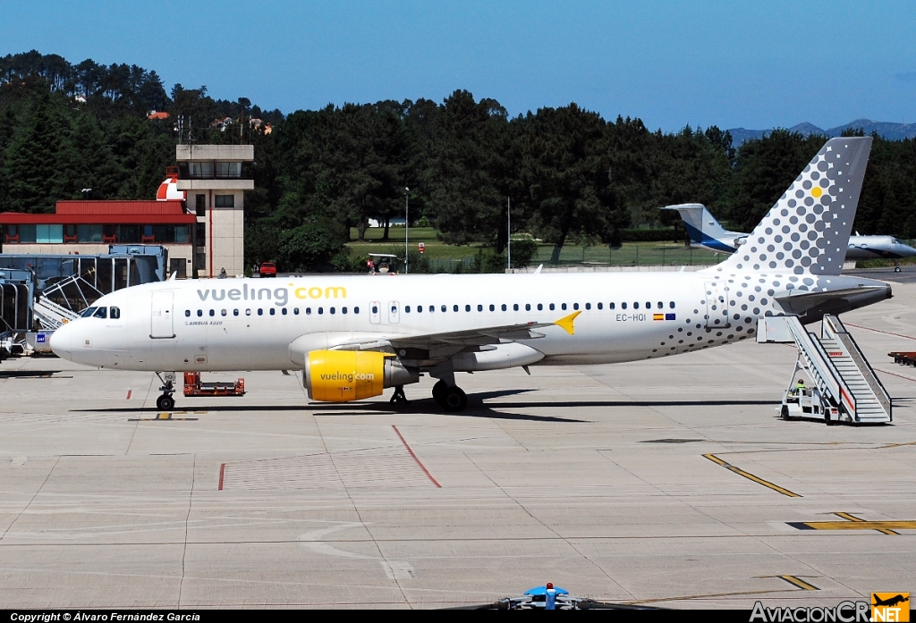 EC-HQI - Airbus A320-214 - Vueling