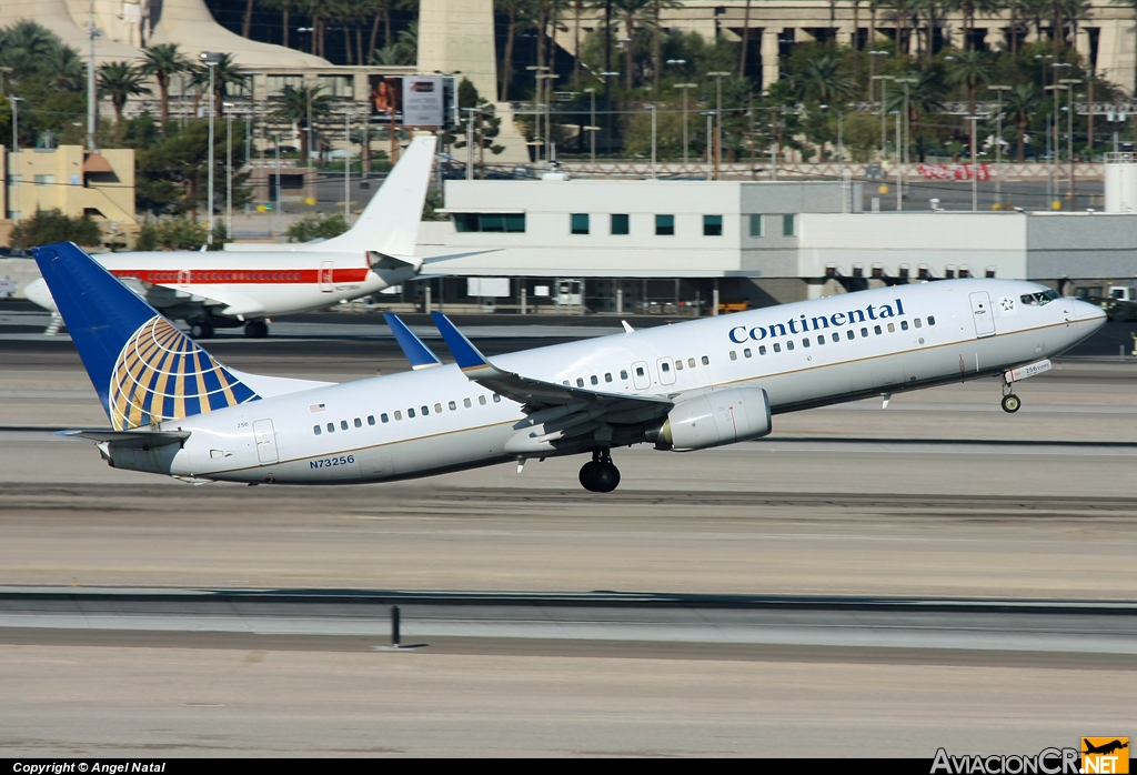 N73256 - Boeing 737-824 - Continental Airlines