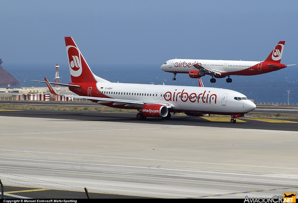 D-ABKP - Boeing 737-86J - Air Berlin
