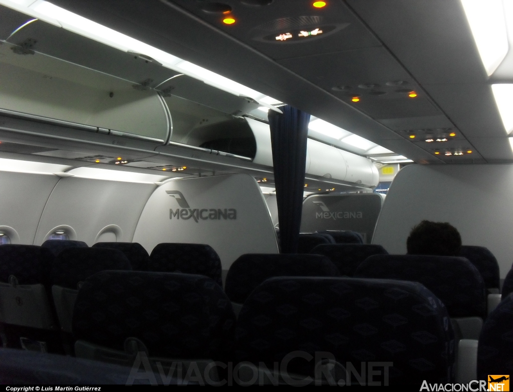 XA-MXK - Airbus A320-214 - Mexicana