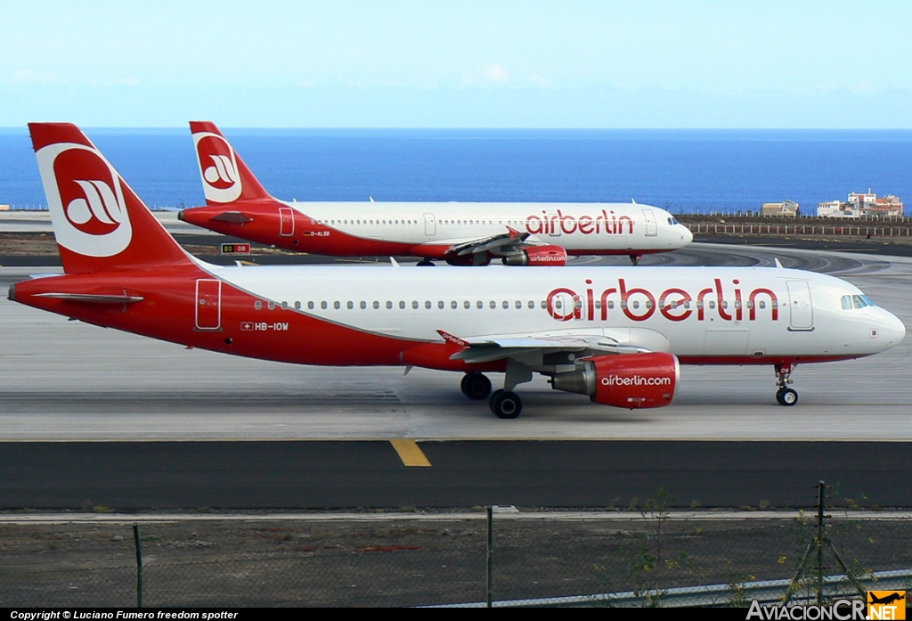HB-IOW - Airbus A320-214 - Air Berlin