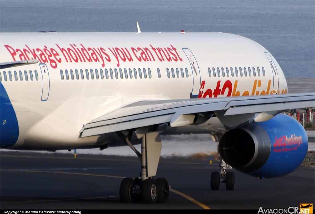 G-LSAM - Boeing 757-204 - Jet2.com