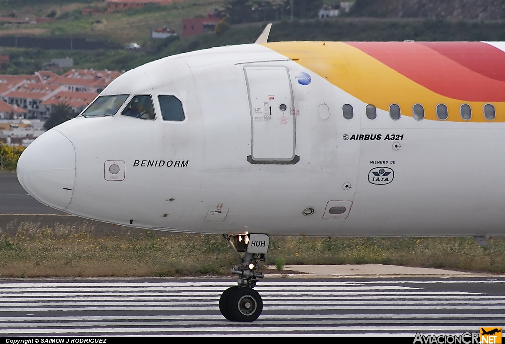 EC-HUH - Airbus A321-211 - Iberia