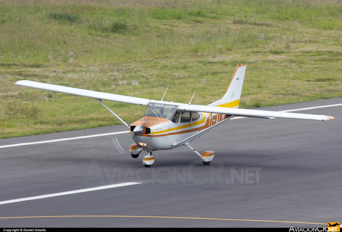 TI-ALM - Cessna R172K Hawk XP - Privado