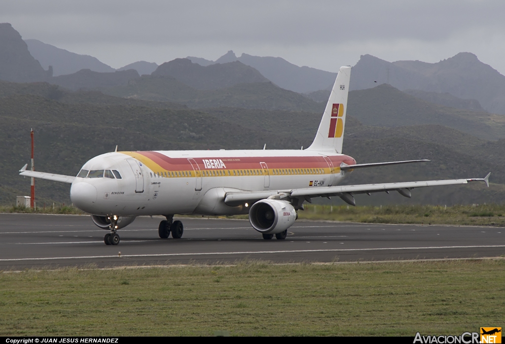 EC-HUH - Airbus A321-211 - Iberia