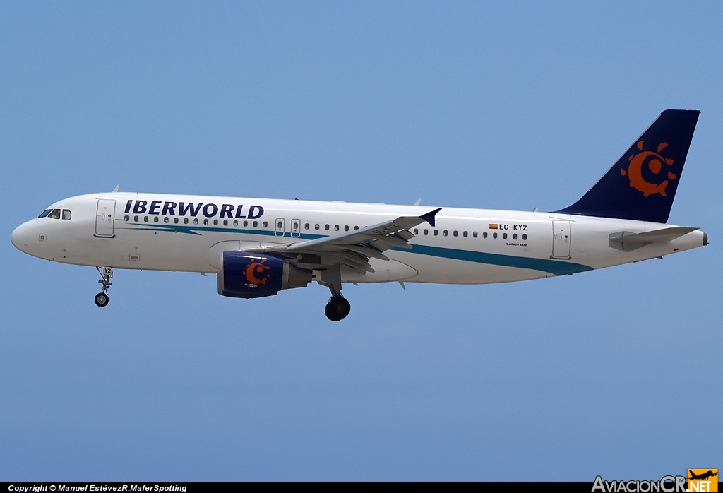 EC-KYZ - Airbus A320-214 - Iberworld