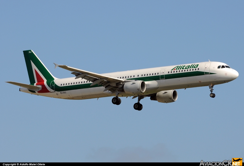 EI-IXJ - Airbus A321-112 - Alitalia