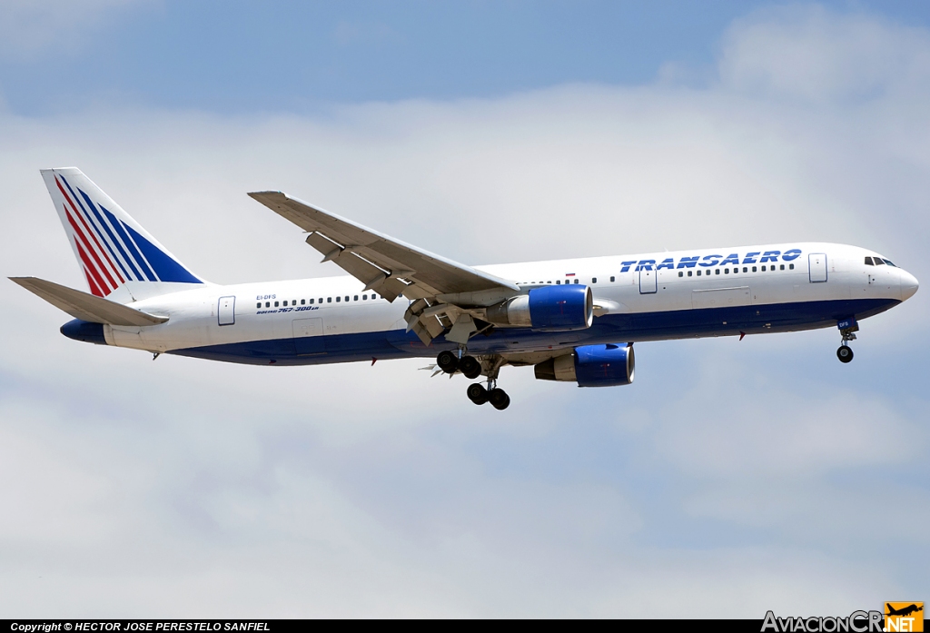 EI-DFS - Boeing 767-33A/ER - Transaero Airlines
