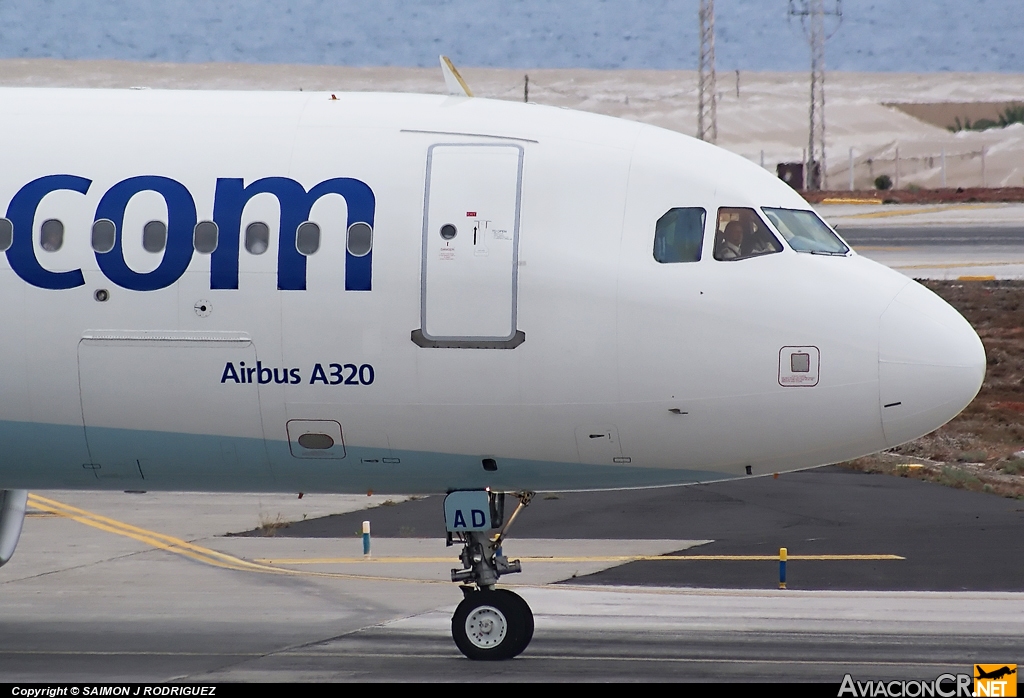 G-TCAD - Airbus A320-214 - Thomas Cook Airlines