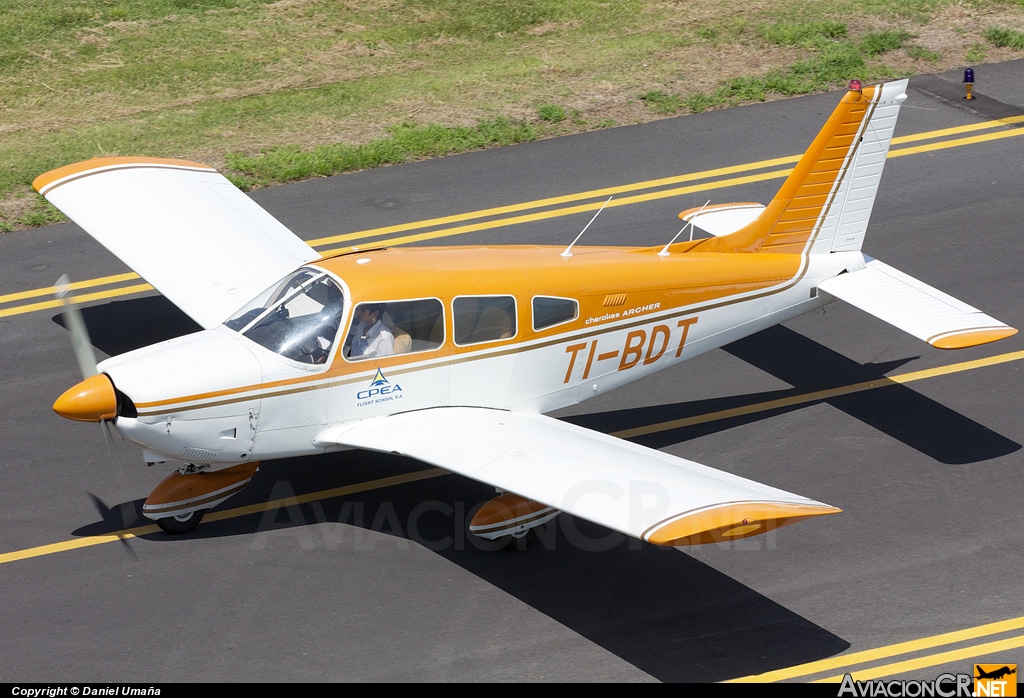TI-BDT - Piper PA28-181 Archer II - CPEA - Escuela de Aviación