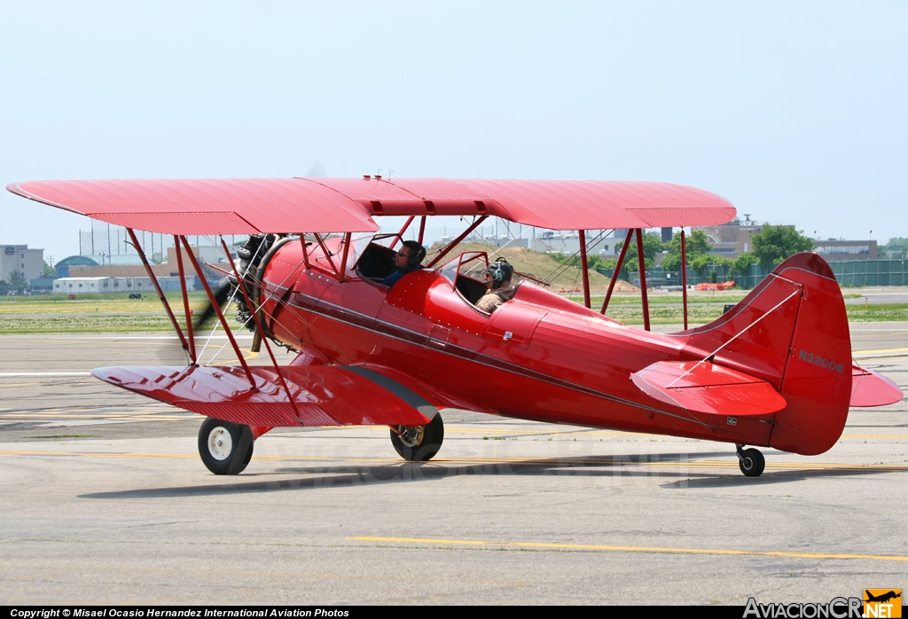N32006 - Waco UPF-7 - Privado