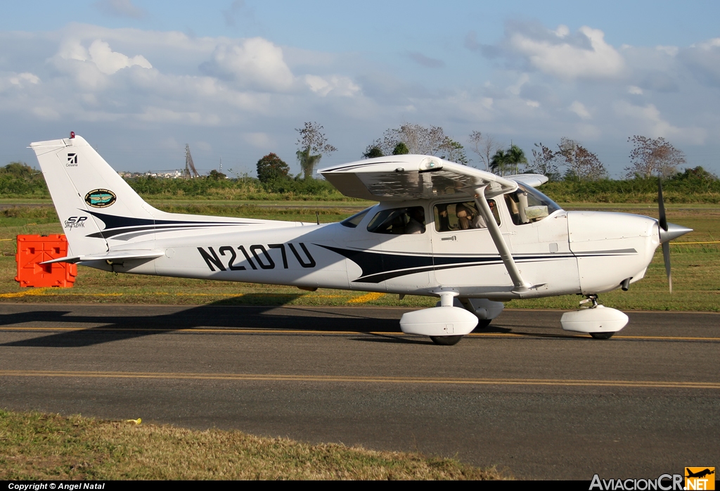 N2107U - Cessna 172S Skyhawk SP - Isla Grande Flying School