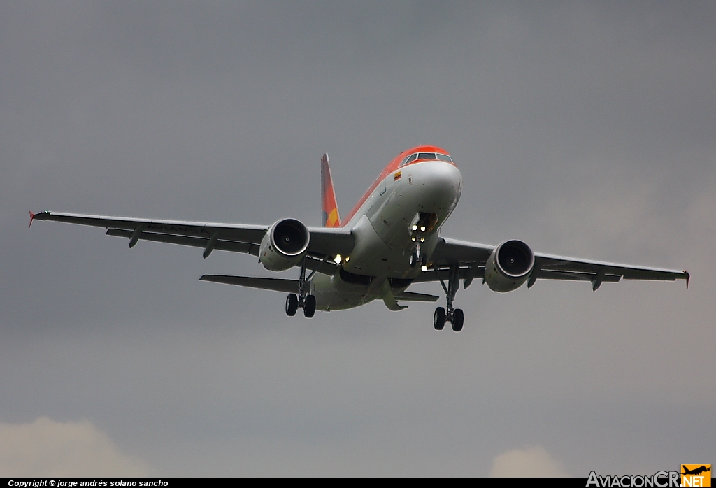 N598EL - Airbus A318-111 - Avianca