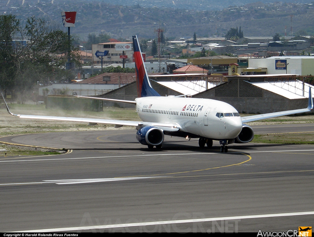 N306DQ - Boeing 737-732 - Delta Airlines