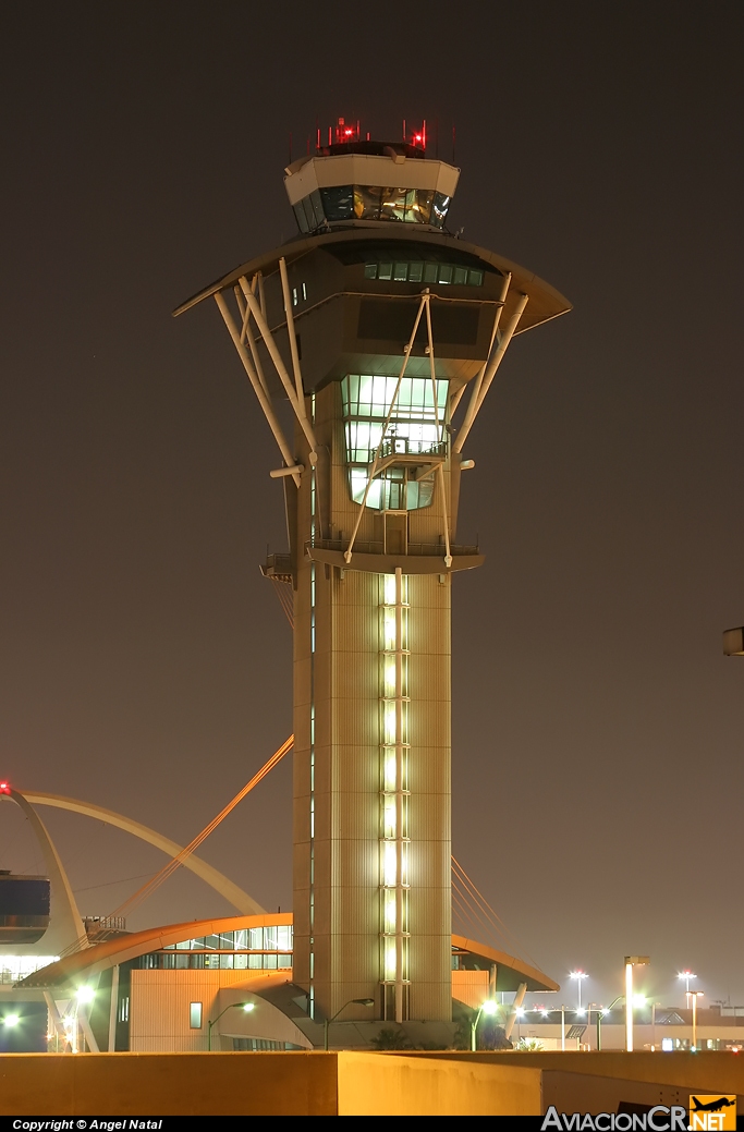 KLAX - Torre de Control - Aeropuerto