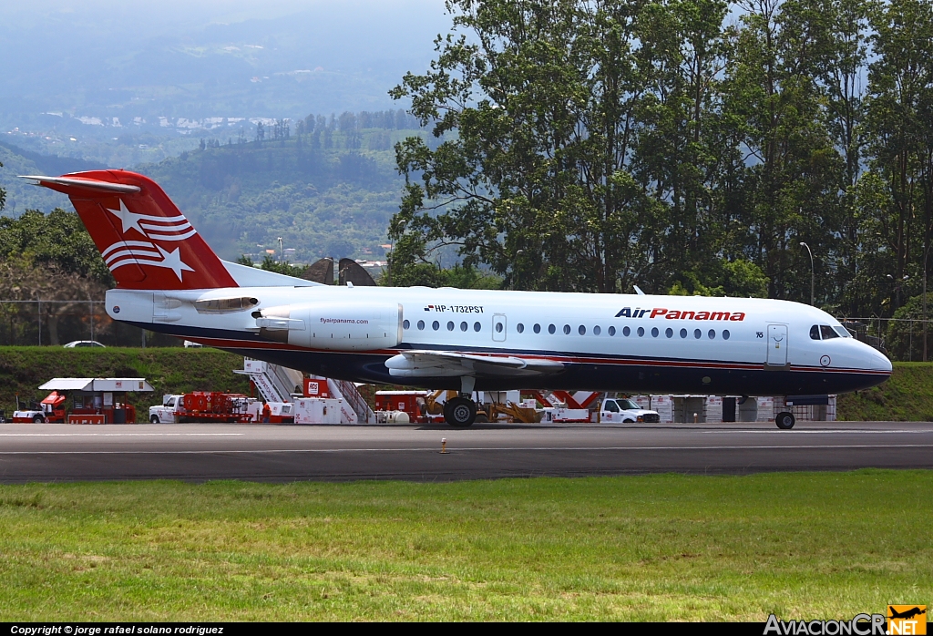 HP-1732PST - Fokker 70 - Air Panama