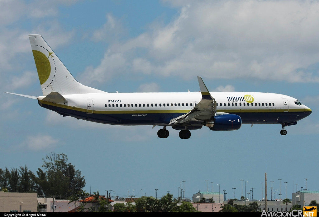 N742MA - Boeing 737-83N - Miami Air