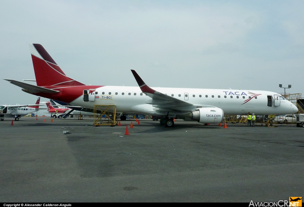 TI-BCI - Embraer ERJ-190-100AR - TACA