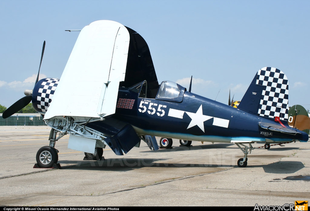 NX83JC - Goodyear FG-1D Corsair - Privado