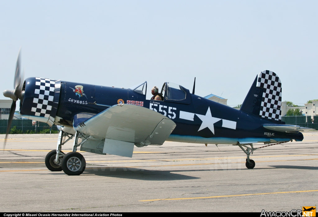 NX83JC - Goodyear FG-1D Corsair - Privado
