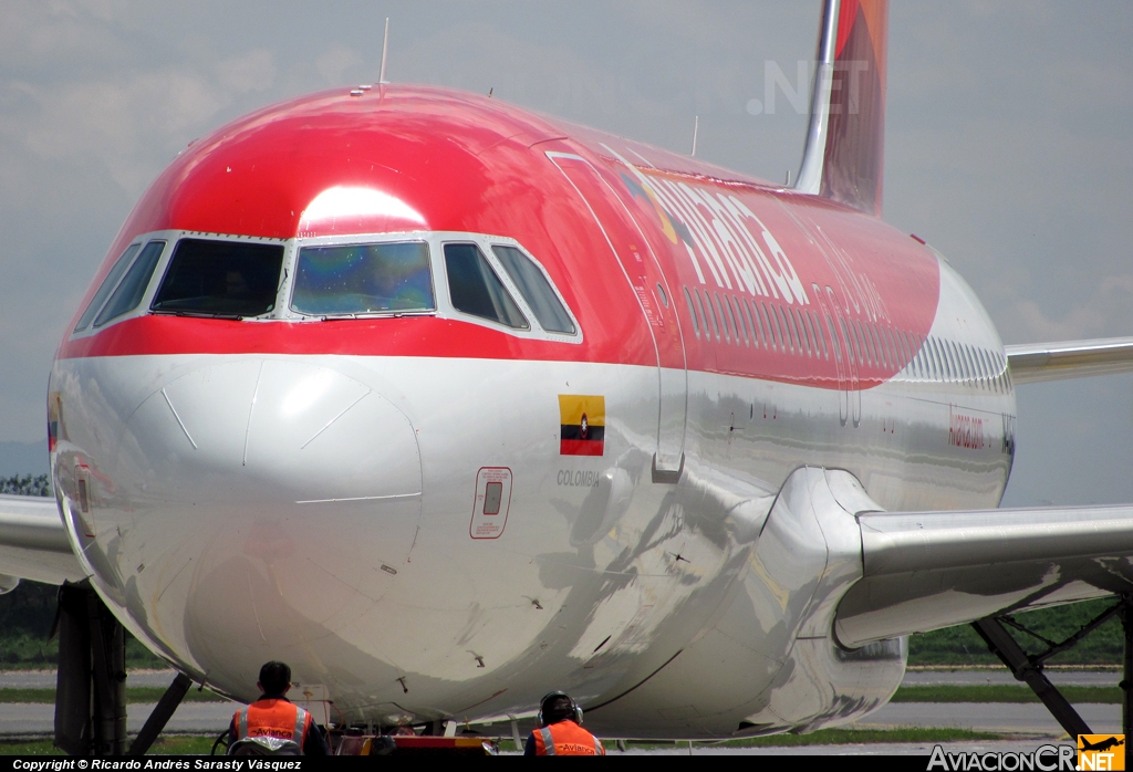 N416AV - Airbus A320-214 - Avianca