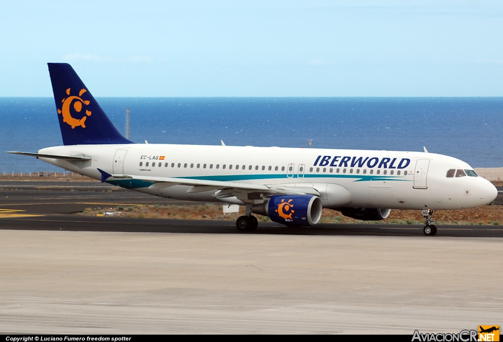 EC-LAQ - Airbus A320-214 - Iberworld
