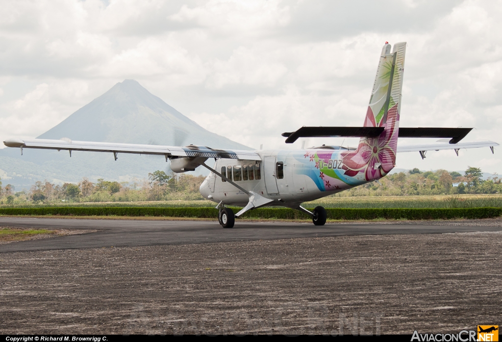 TI-BDZ - De Havilland Canada DHC-6-300 Twin Otter/VistaLiner - Nature Air