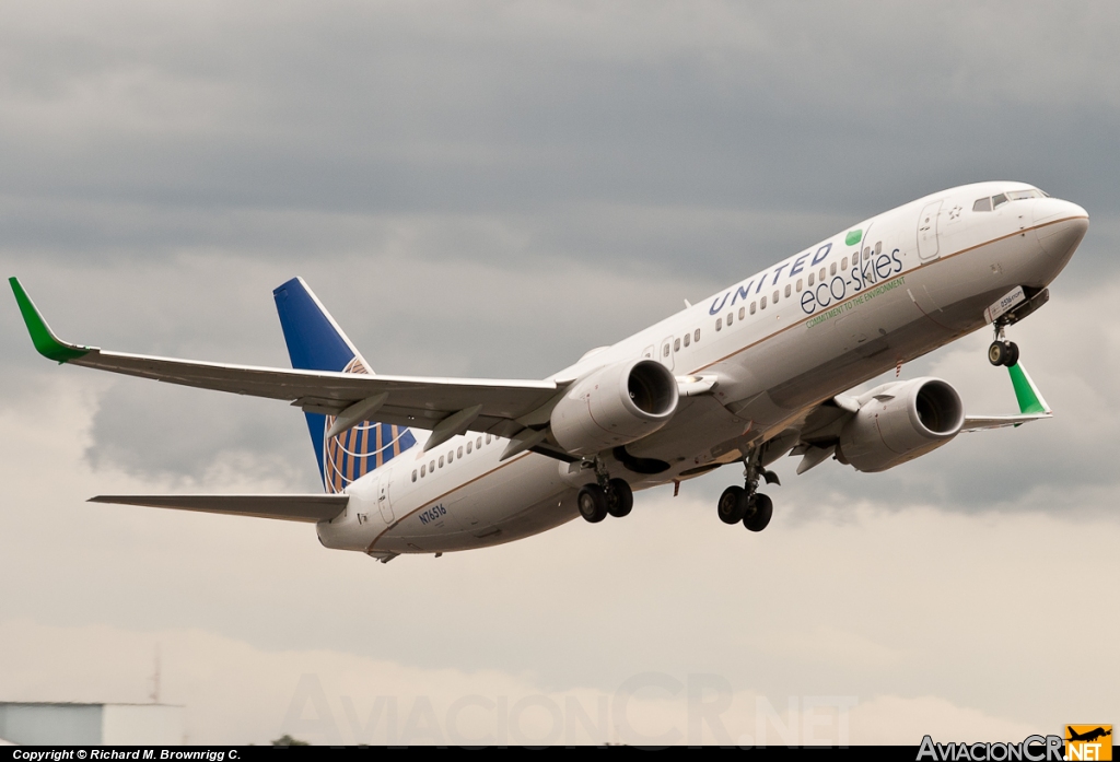 N76516 - Boeing 737-824 - United Airlines